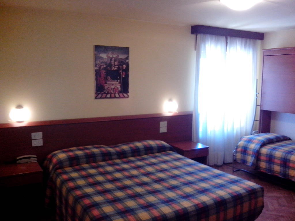 Hotel Monte Fior Foza Bagian luar foto