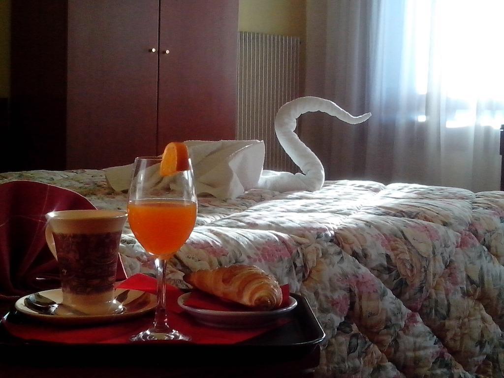 Hotel Monte Fior Foza Bagian luar foto