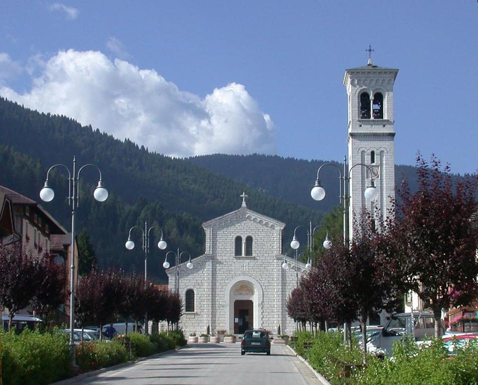 Hotel Monte Fior Foza Bagian luar foto