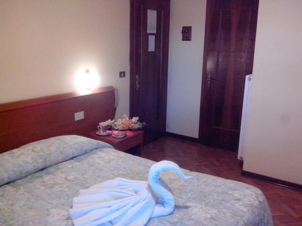 Hotel Monte Fior Foza Bagian luar foto