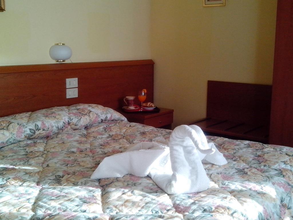 Hotel Monte Fior Foza Bagian luar foto